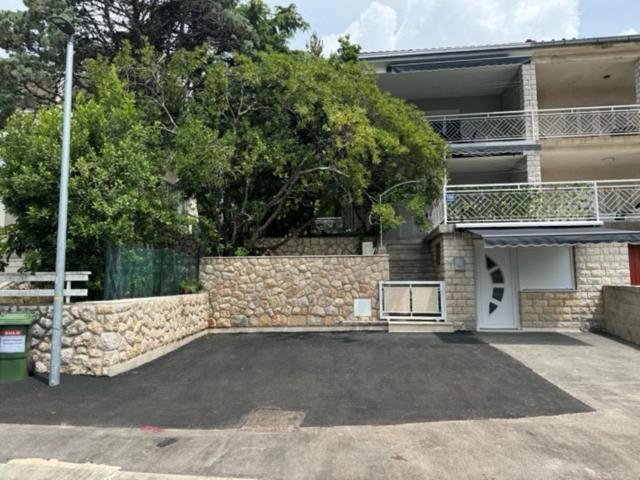 Lory Apartmani Dramalj Exterior foto