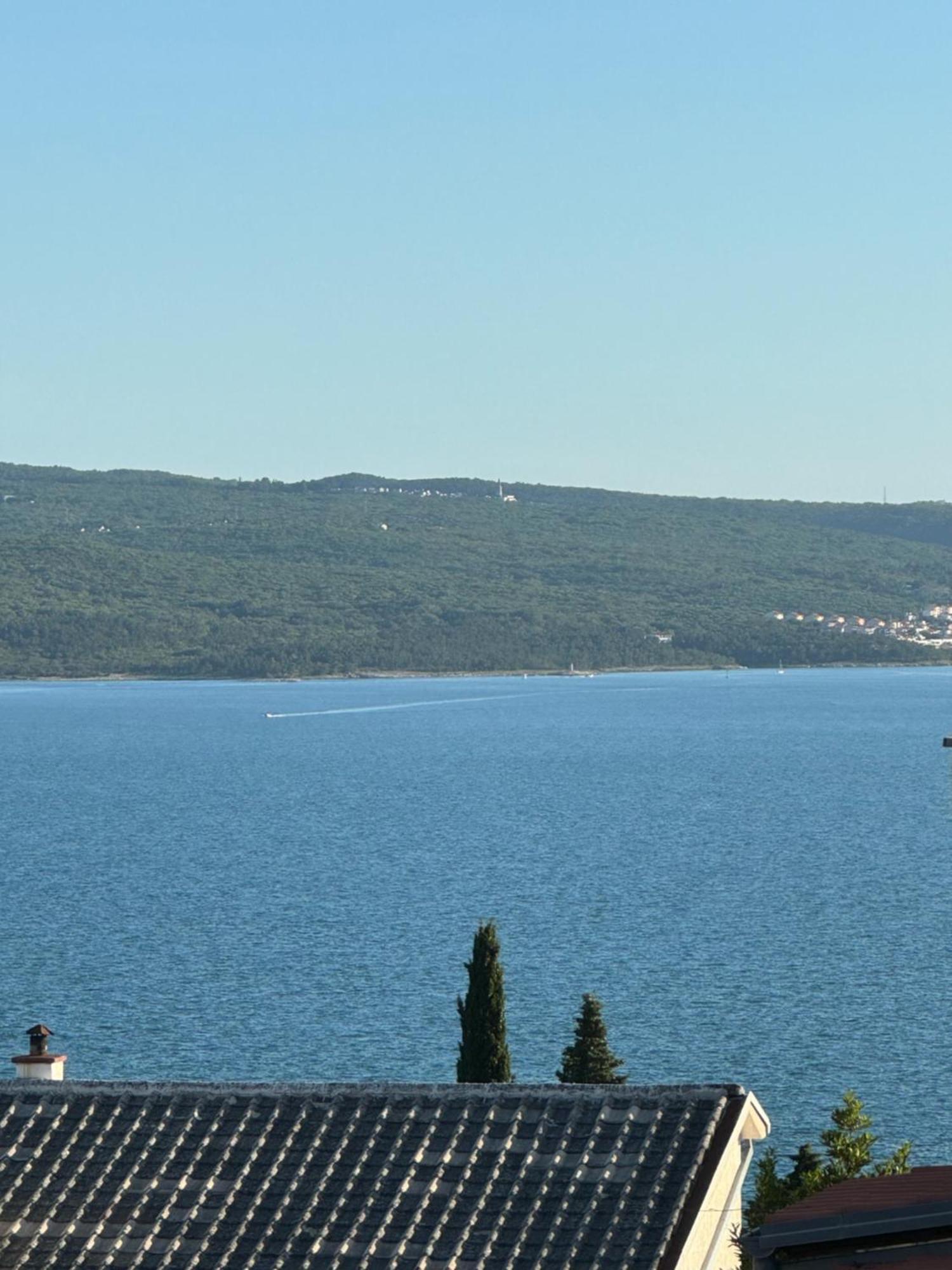 Lory Apartmani Dramalj Exterior foto